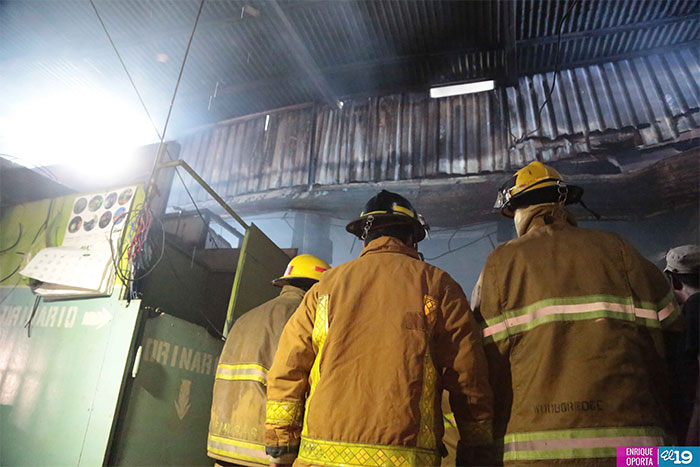 Incendio en el Mercado Oriental no deja víctimas