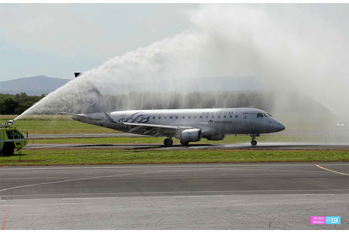 Arriba primer vuelo directo México-Managua
