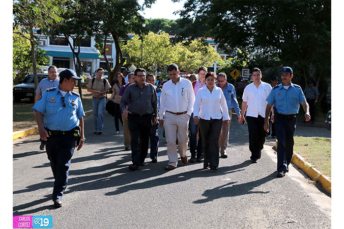 Comunidad universitaria sostiene fructífero encuentro con ministro bolivariano