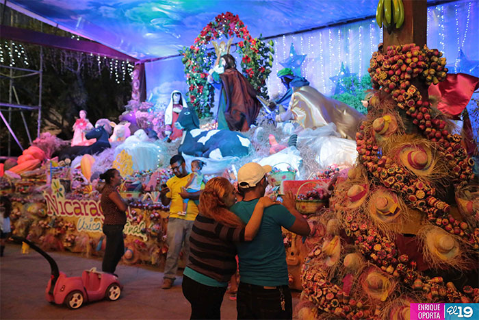 La Natividad se vive con mucho amor en la Avenida de Bolívar a Chávez