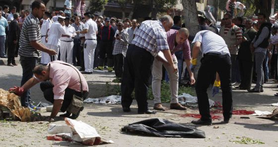Ataque en El Cairo: un civil muerto y tres policías heridos	