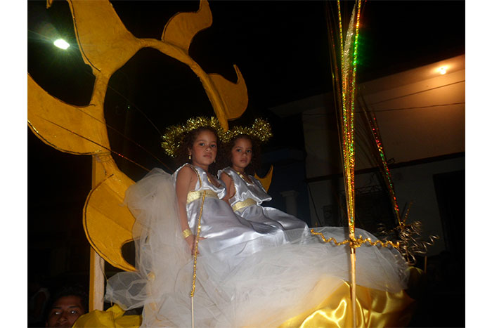 Leoneses Celebran a los Reyes Magos
