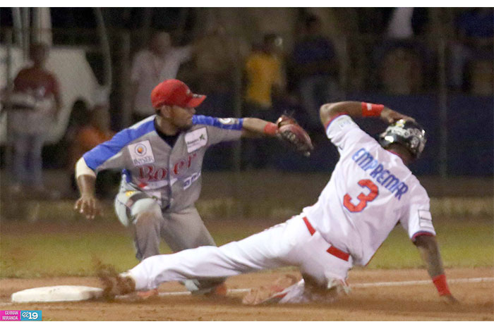 Gigantes de Rivas derrotan a los Indios del Bóer
