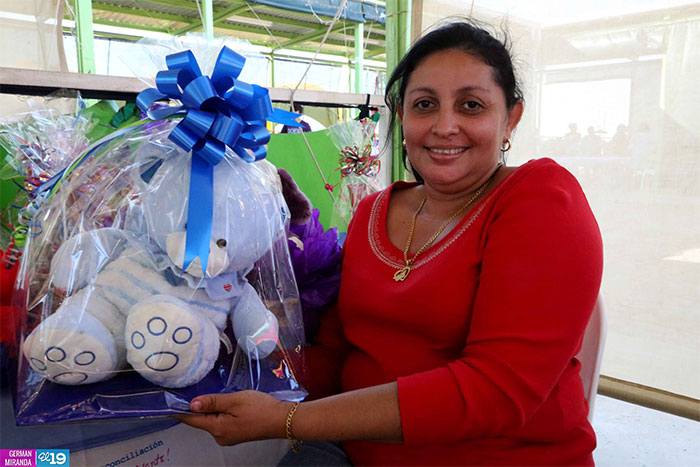 Atractivas ofertas en Feria del Amor y la Amistad