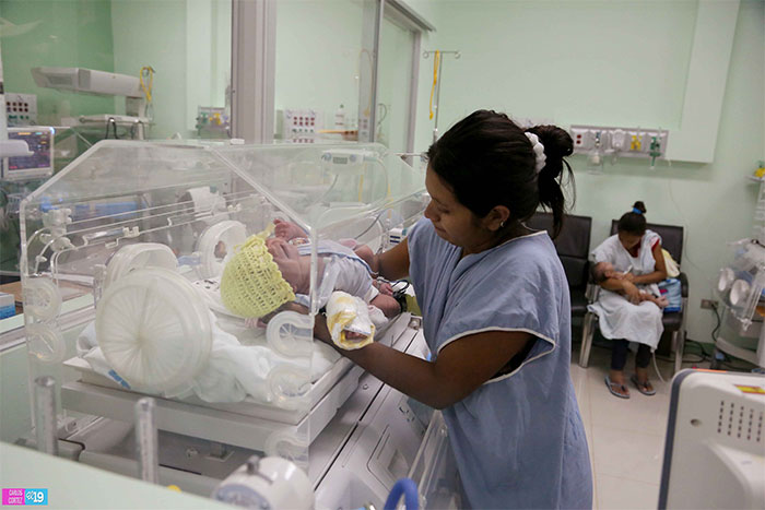 Minsa inaugura nueva sala de neonatología en hospital La Mascota