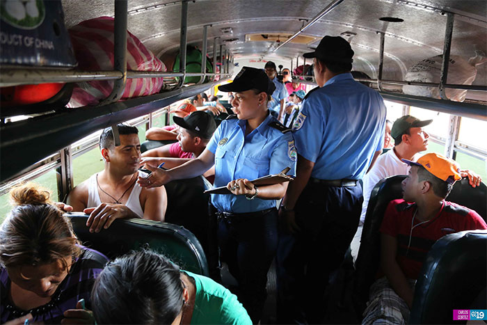 Policía garantiza seguridad en terminales de buses interlocales