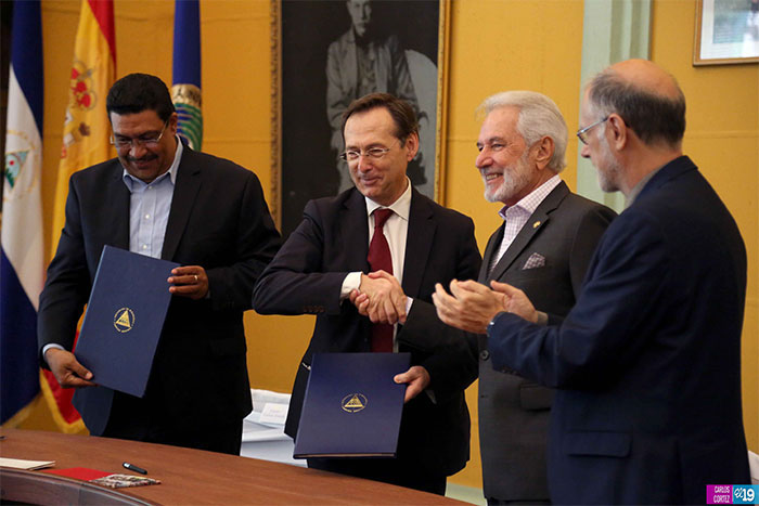 España garantiza a Nicaragua 218 millones de euros en cooperación