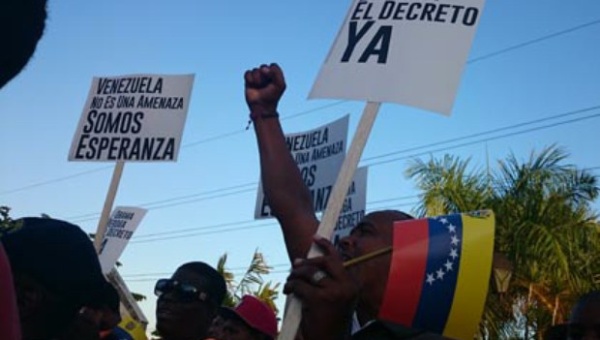 Movimientos sociales de Bolivia marchan en apoyo a Venezuela