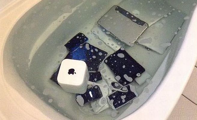 En venganza, destruye todos los dispositivos Apple de su novio