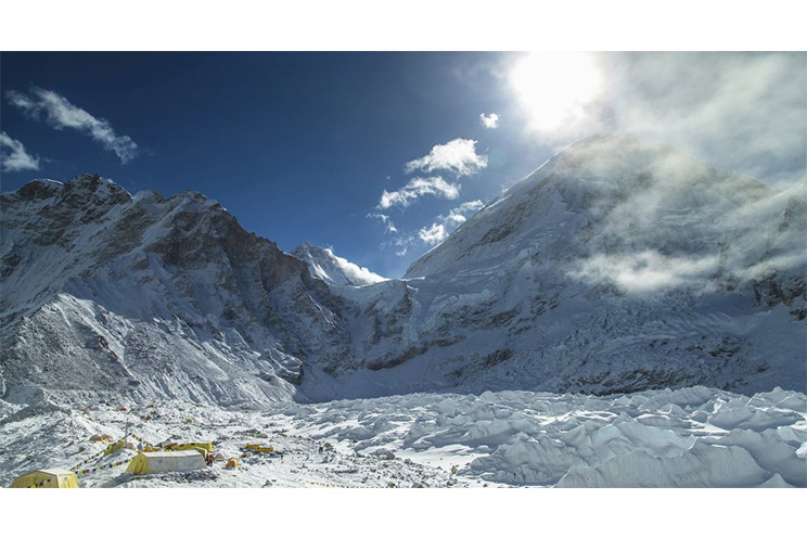 Los glaciares del Everest podrían derretirse casi por completo para 2100