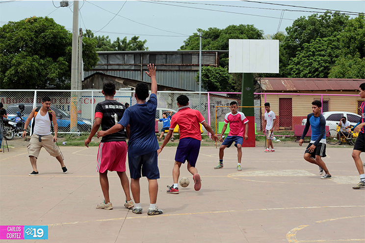 Jóvenes del barrio La Primavera se alejan de la delincuencia a través del deporte