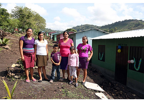 INVUR y American Nicaraguan Foundation entregan 25 viviendas en La Dalia