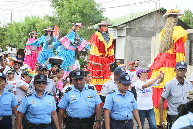 Leoneses reeditan toma del Fortín de Acosasco