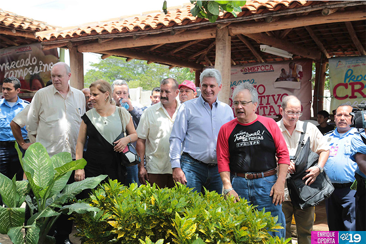 Primer Vicepresidente de Cuba y los Cinco héroes recorren Parque Nacional de Ferias