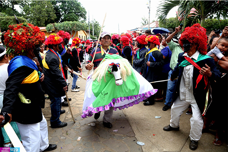 Nindirí celebra las fiestas de Santa Ana