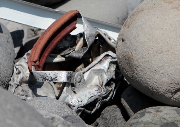 Hallado un objeto metálico en Reunion que también podría ser del avión malasio