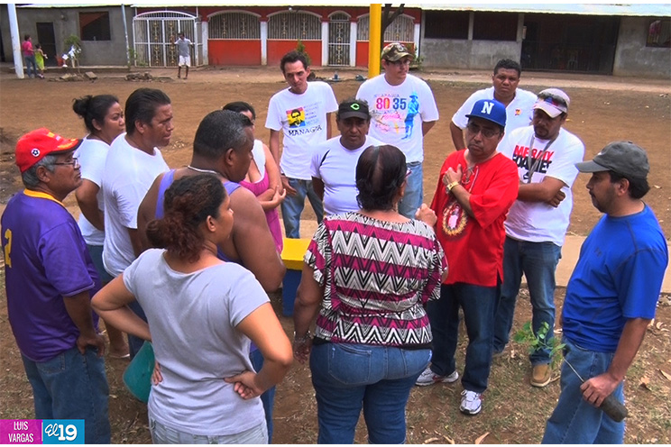 Villa Venezuela inaugura remozamiento de parque con jornada de reforestación