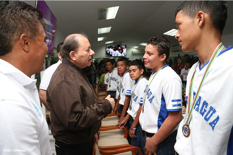 Daniel reconoce logros de la Selección Nacional de Beisbol Infantil Sub-12
