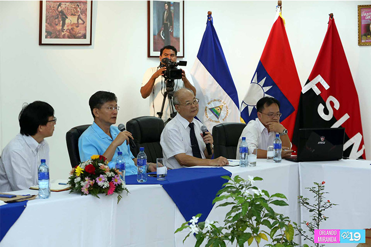 Delegación de expertos taiwaneses sostienen encuentro con autoridades de gobierno