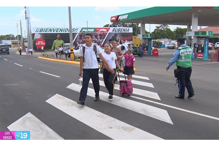 Autoridades de la comuna instan a la población a hacer uso de pasos peatonales en Rubenia