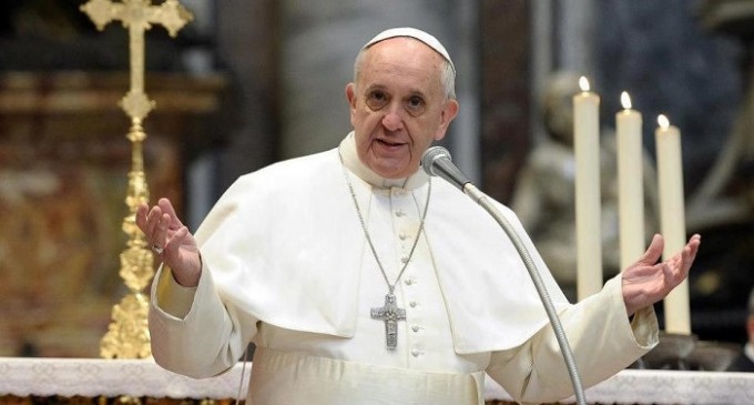 El Papa denuncia a fabricantes y vendedores de armas