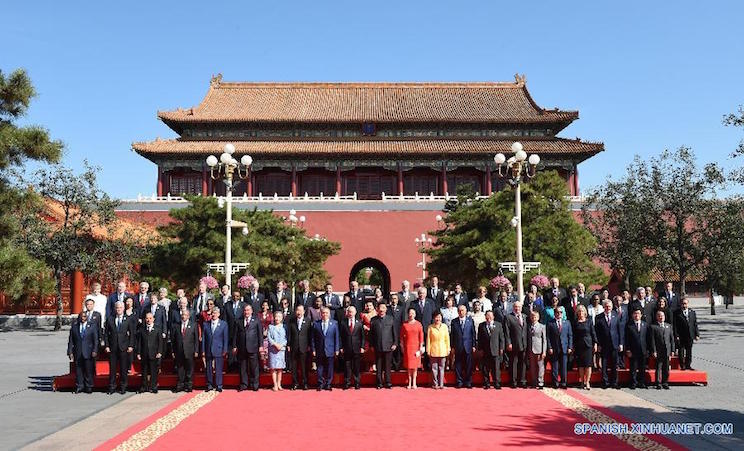 Xi Jinping reafirma vocación de China a favor de la paz en Día de la Victoría