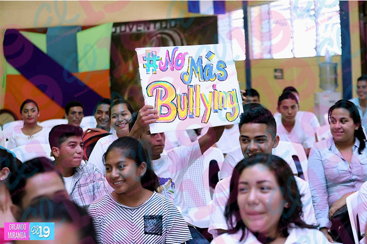 FES celebra primer encuentro nacional contra el Bullying