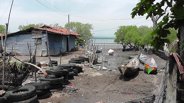 El Salvador afectado por mareas