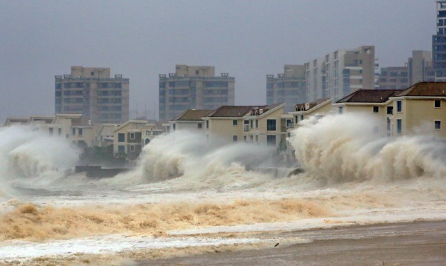 Nueva alerta en China por la proximidad del tifón 'Mujigae'
