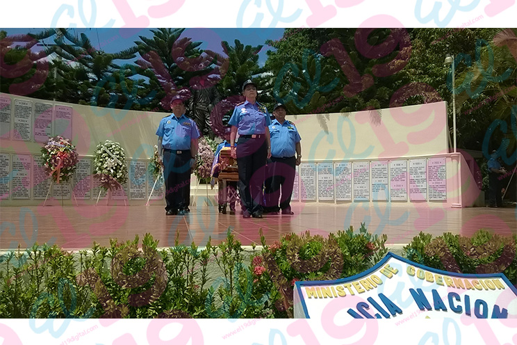 Policía Nacional rinde homenaje póstumo al Sub Oficial Carlos Josué Acosta