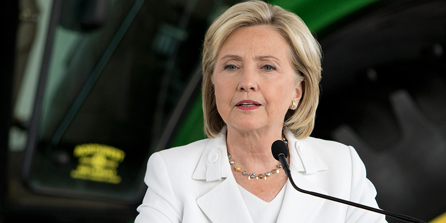 Clinton se opone a pacto comercial TPP y se distancia de Obama