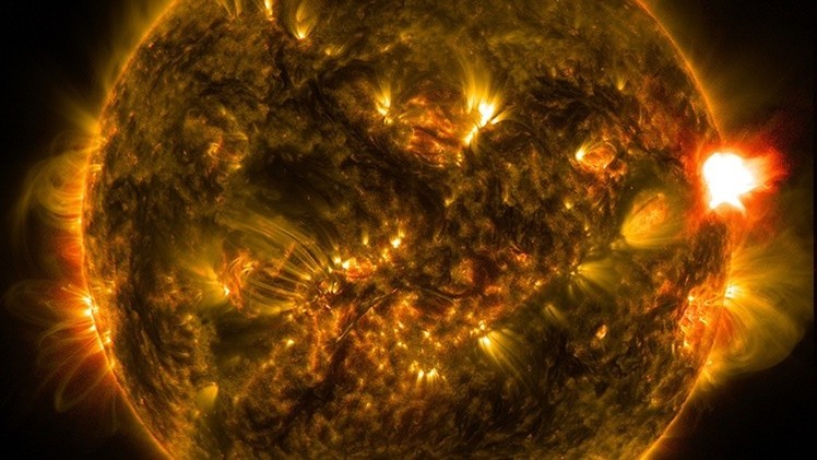Un agujero gigante en el Sol amenaza con una tormenta magnética en noviembre