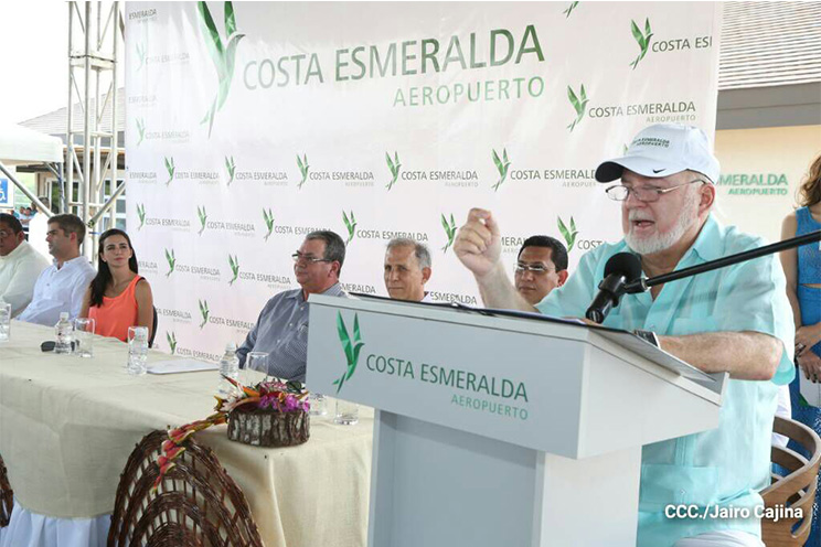 Inauguran Aeropuerto de Costa Esmeralda en Guacalito de la Isla
