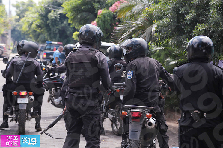 Policía Nacional garantiza seguridad en barrios capitalinos