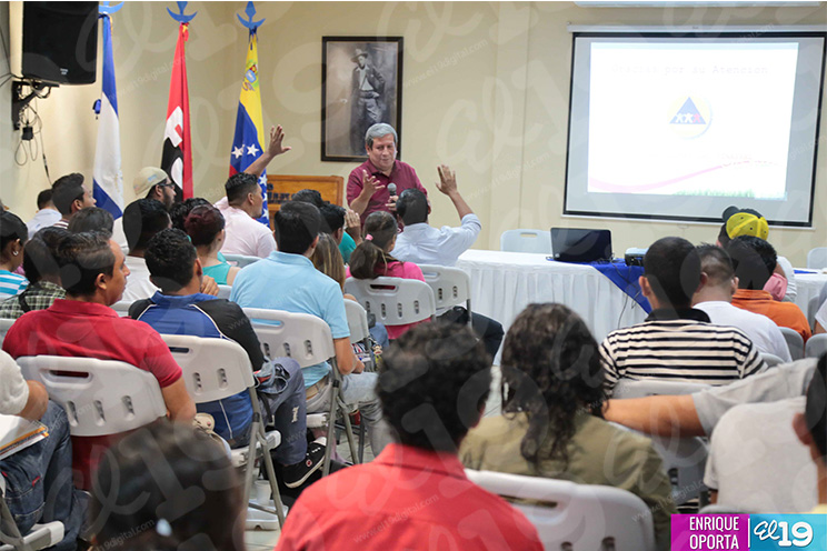 Sinapred capacita jóvenes sobre la correcta manipulación de la pólvora