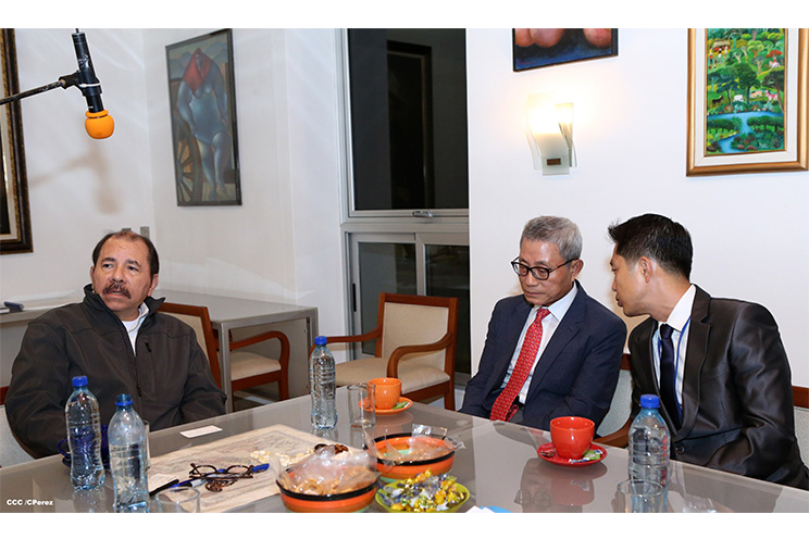 Presidente Daniel se reúne con el presidente del grupo empresarial coreano Sae-A Tecnotex S.A.