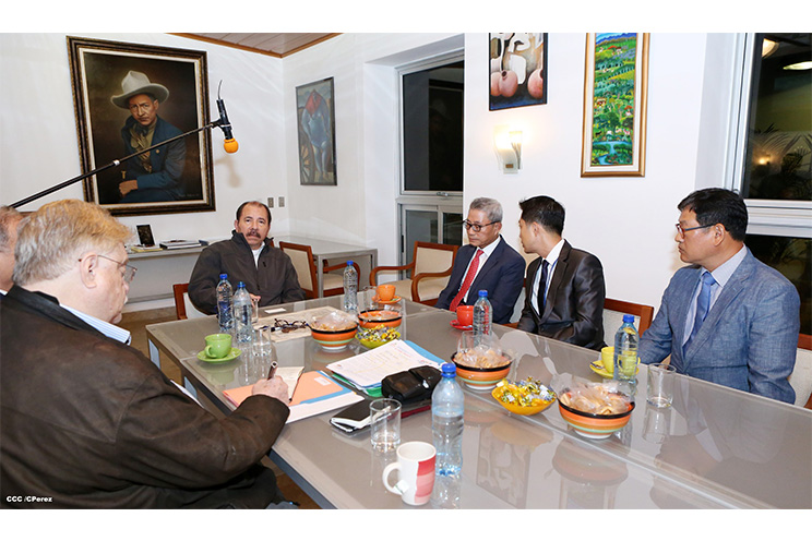 Presidente Daniel se reúne con el presidente del grupo empresarial coreano Sae-A Tecnotex S.A.