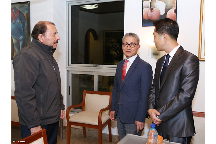 Presidente Daniel se reúne con el presidente del grupo empresarial coreano Sae-A Tecnotex S.A.