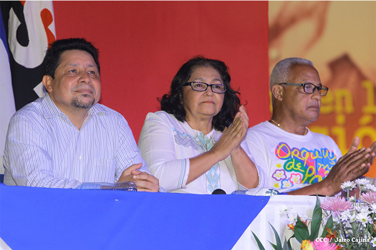 Jóvenes nicaragüenses conmemoran al Comandante Carlos con Mega Simultánea de Ajedrez