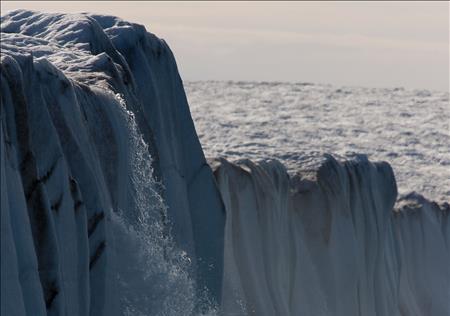 NASA alerta del deshielo “acelerado” de un glaciar gigantesco en Groenlandia