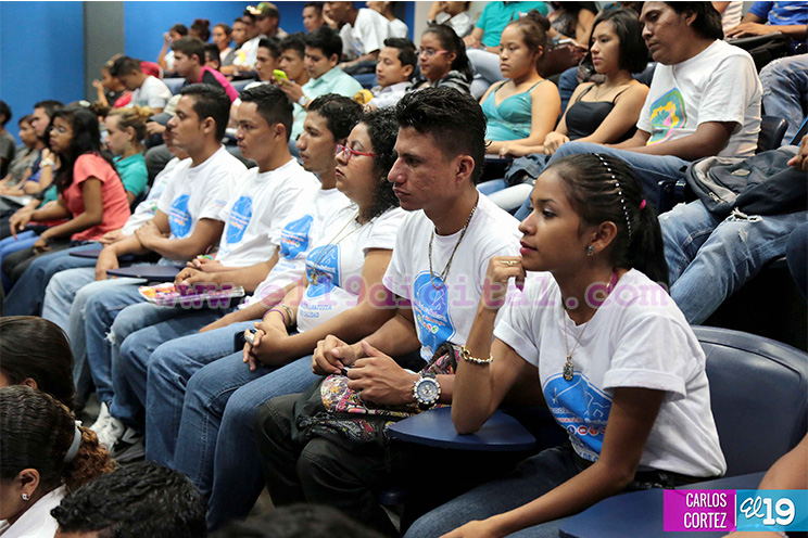 Becados 'Alba' celebran su primer congreso en Managua