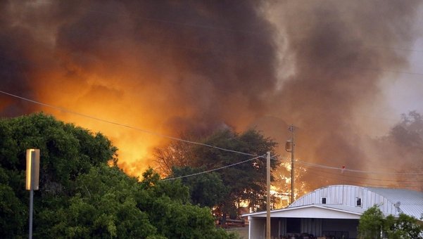 Mueren 19 bomberos que combatían incendio forestal en Arizona, EE.UU.