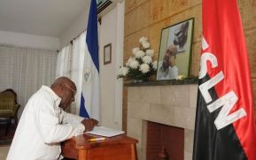 Rinde homenaje al Padre Miguel D’Escoto el Vicepresidente del Consejo de Estado de Cuba