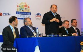 Nicaragua, un apretón de manos con el mundo