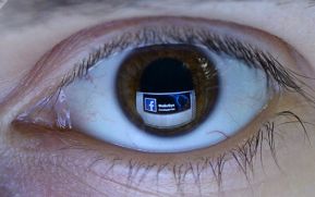 Facebook vigila tus pasos y así es cómo lo puedes engañar