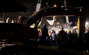 Rescatan a niña de ocho años sepultada por 33 horas tras el sismo en México