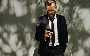 "¡Me duele!": Dueños de iPhone X denuncian que su teléfono les hace sufrir físicamente