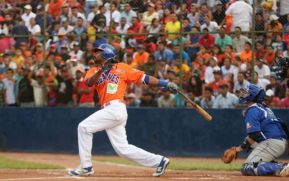Rivas le da vuelta al marcador y serie final de la liga profesional se pone 2-1