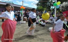 Compartiendo felicidad con los niños del Melania Morales
