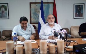 Pescados y frutas mantienen sus precios estables